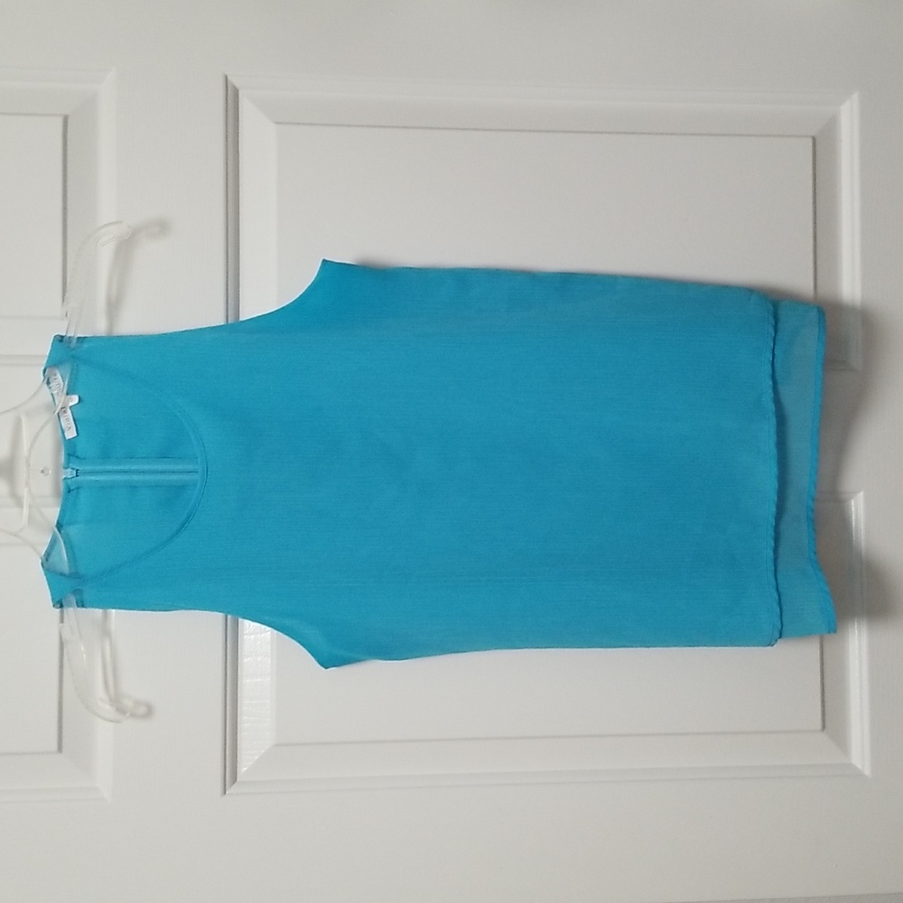 💙Pretty Violet + Claire Top